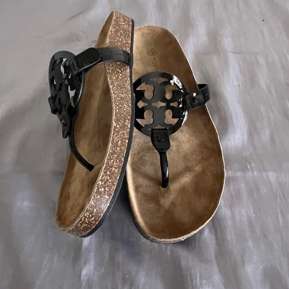 Tory Burch Cloud Miller Black Patent Leather Sandal Shoes 8.5 - Picture 3 of 11